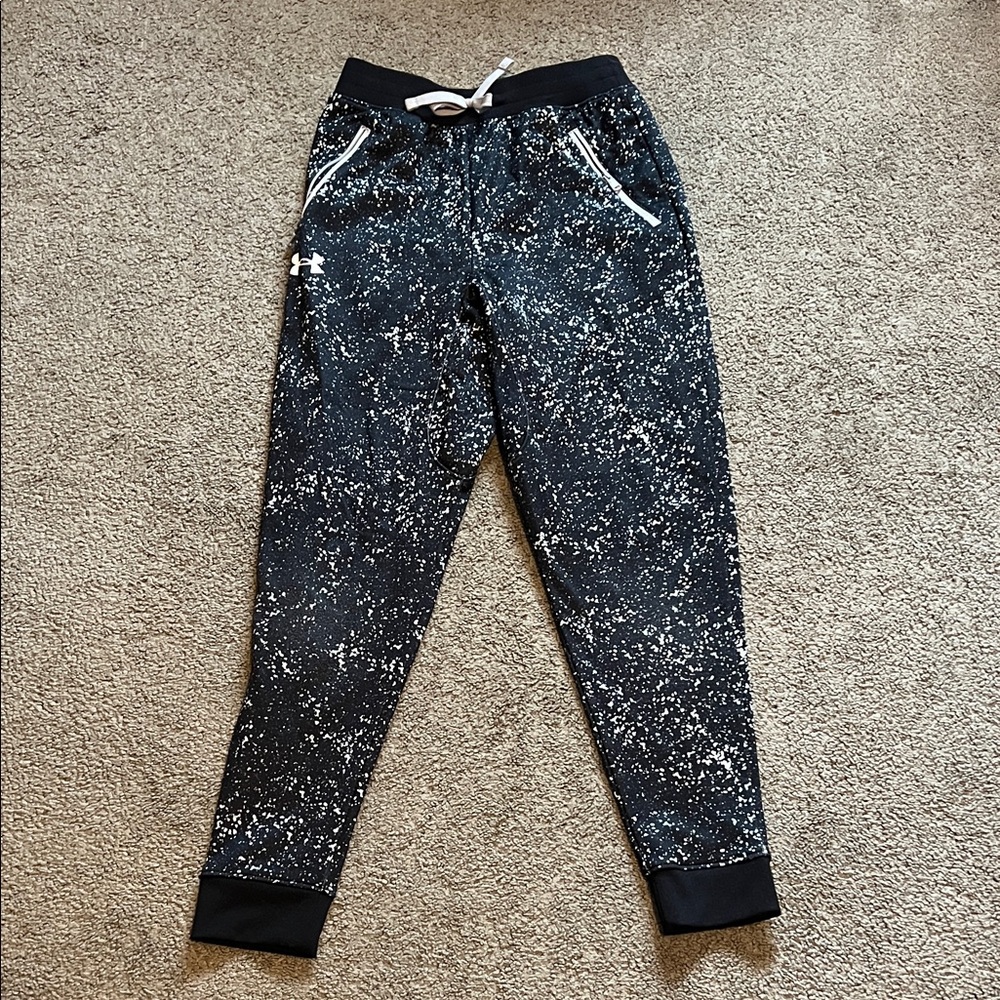 Under Armour youth medium sweatpants